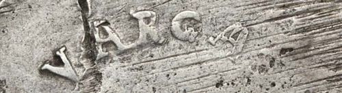 Bustos image 33